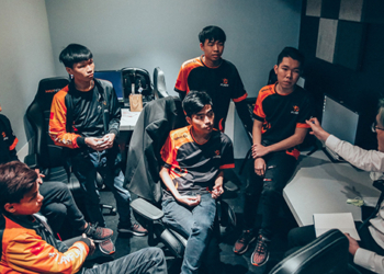 [VCS Mùa Xuân Tuần 1 Ngày 3] Dashing Buffalo vs. Lowkey Esports, FTV vs. Team Flash: Mong chờ sự tích cực từ DBL và Flash