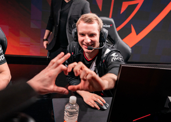 xPeke và Jankos được vinh danh trong Forbes The 30 Under 30