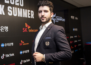 HLV SB YamatoCannon: “Tôi muốn nhắn nhủ đến học trò của mình rằng, nếu họ đoàn kết với nhau, họ cũng có thể trở thành Rồng Thần và biến ước mơ trở thành hiện thực”