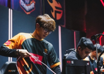 [VCS Mùa Hè 2020 Tuần 3 Ngày 2] EVS 1-2 FL: Team Flash ngăn cản thành công EVOS có được chiến thắng đầu tiên