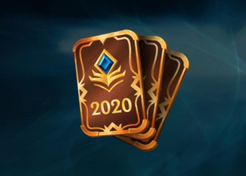 Điểm và trang phục Hàng Hiệu trong nửa cuối năm 2020