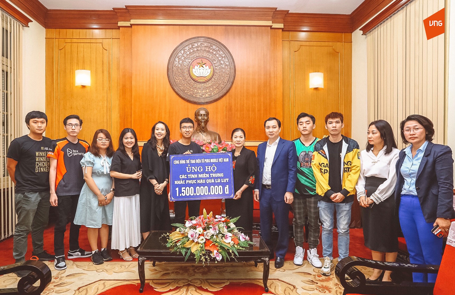 CỘNG ĐỒNG THỂ THAO ĐIỆN TỬ PUBG MOBILE VN ỦNG HỘ 1,5 TỶ ĐỒNG TỚI NGƯỜI DÂN MIỀN TRUNG