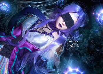 Bộ ảnh cosplay trang phục Syndra Hồng Tàn Phai đầy bí ẩn và quyến rũ