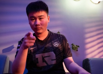 RNG Wei: “Việc chúng tôi gặp đội nào ở trận bán kết không quan trọng”