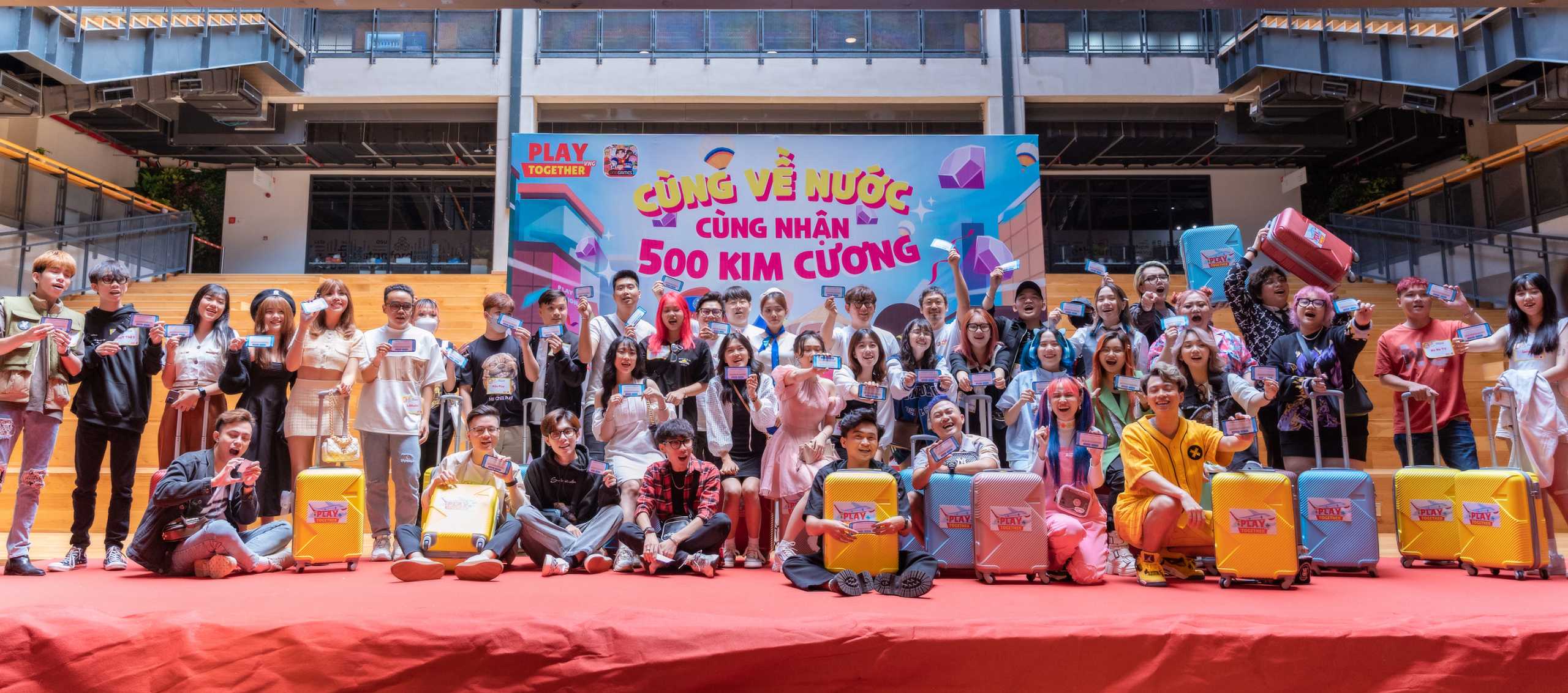 Đúng 30/6, cộng đồng game thủ Play Together chính thức “chuyển nhà” về Việt Nam