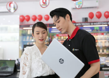 Điểm thi càng cao, đến FPT Shop sắm laptop nhận ưu đãi càng lớn