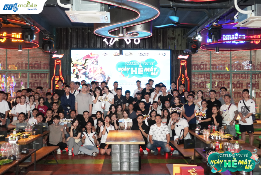 Đập tan cái nóng Hà Nội với Big Offline mùa hè 2024 của NPH VTC Mobile cùng gần 200 anh em game thủ phía Bắc.