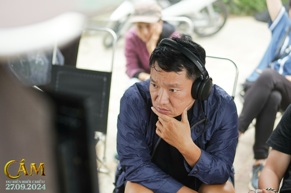 Đạo diễn Trần Hữu Tấn: “Cái nóng 42 độ ở Quảng Trị và Huế là thử thách tiếp theo của tôi sau cái lạnh 0 độ ở Hà Giang”