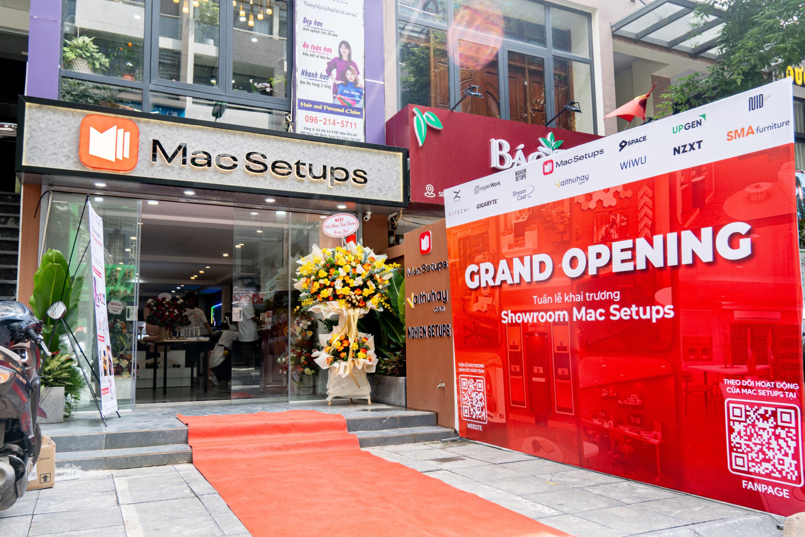 Thiên đường cho “con nghiện setups”: Khám phá thế giới làm việc độc đáo tại showroom Vaithuhay và Macsetups
