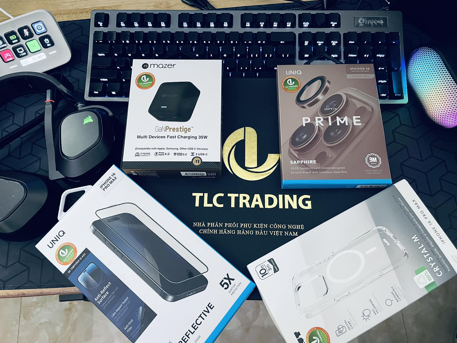 UNIQ và MAZER: Bộ đôi hoàn hảo bảo vệ và nâng tầm iPhone 16 series