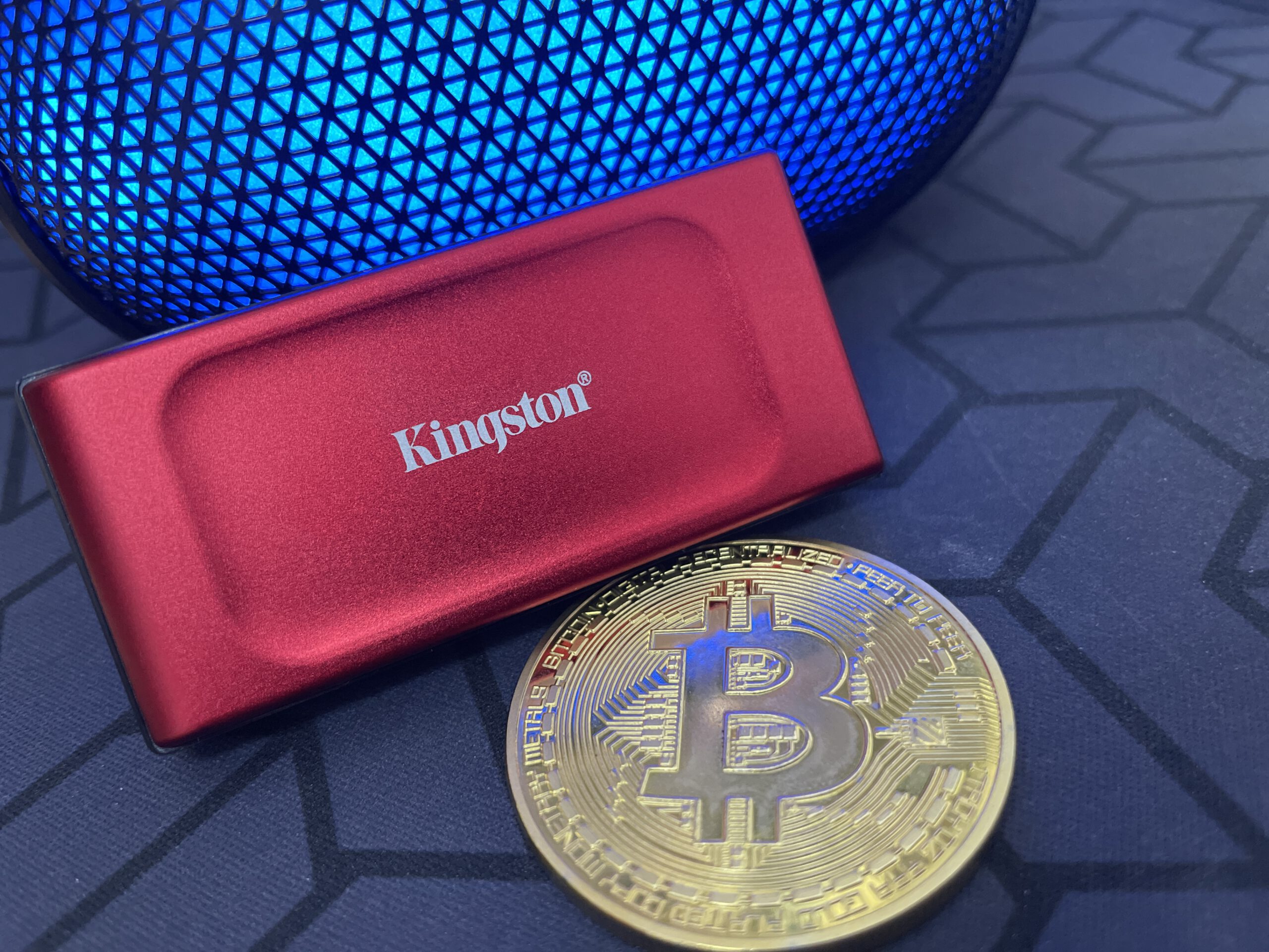 Kingston SSD XS1000R: Giải pháp lưu trữ di động hoàn hảo, nâng cao hiệu suất làm việc