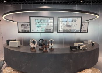 EDIFIER RA MẮT DẢI SẢN PHẨM MỚI ES SERIES TẠI SỰ KIỆN “30 NĂM VANG ÂM- TINH HOA CỔ ĐIỂN, CHẤT SỐNG HIỆN ĐẠI”