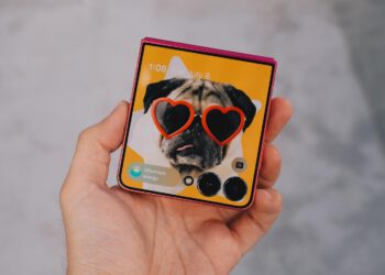 ‘Đặc sản’ Galaxy Z Flip7: Kế thừa tính năng ‘ruột’ dòng Flip, nâng hạng thời trang và sức mạnh AI?