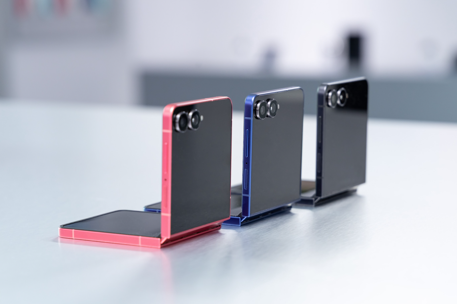 Samsung Galaxy Z Flip7 Cách mạng thiết kế gập cùng sức mạnh AI tối thượng