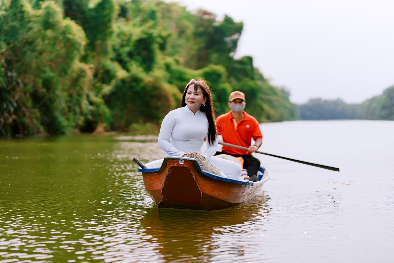 Ca sĩ – Hoa hậu Anna Yến Phượng tiếp tục lan toả giá trị quê hương qua sản phẩm âm nhạc mới