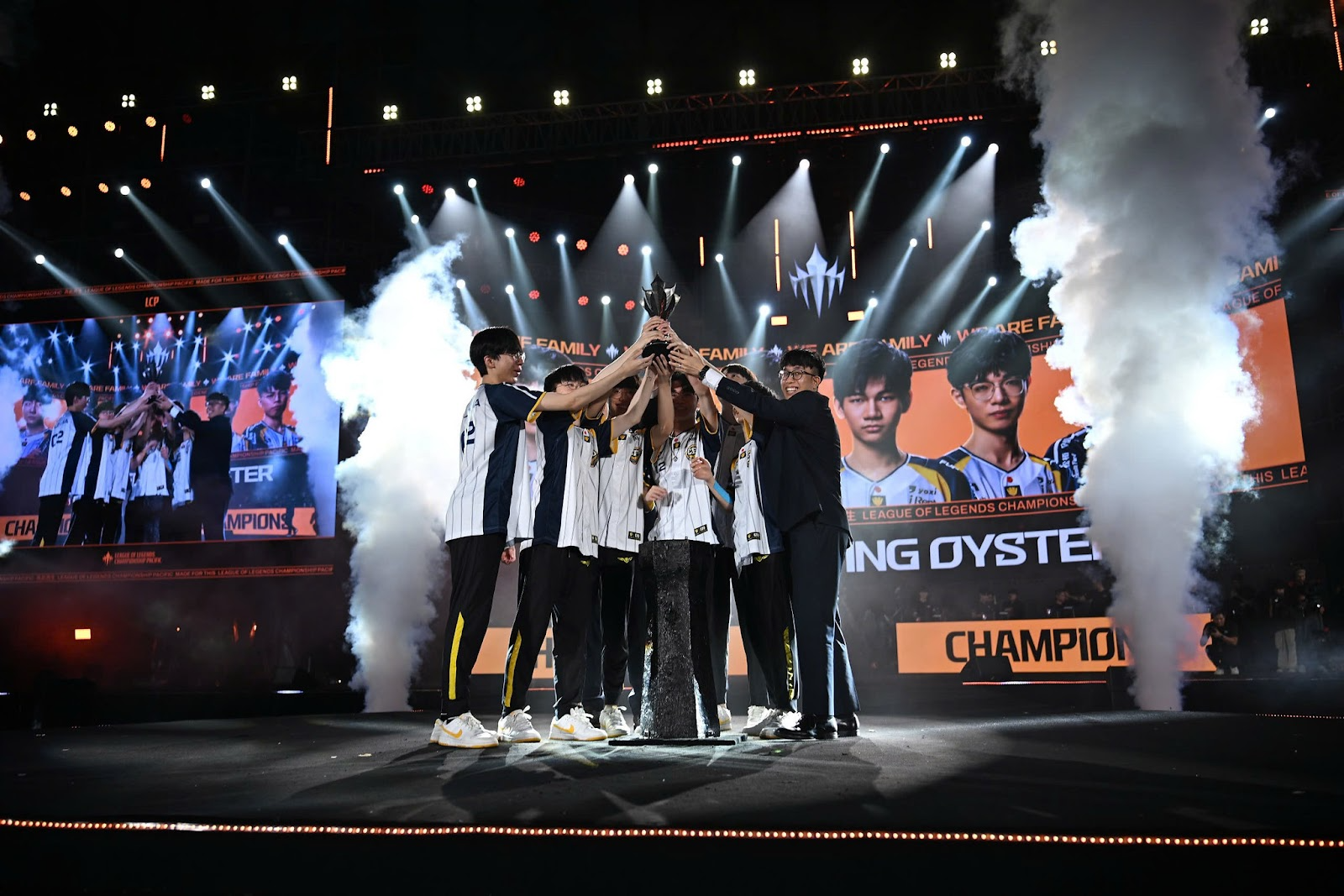 LCP 2025 HẠ MÀN SAU CHỨC VÔ ĐỊCH CỦA CTBC FLYING OYSTER, KHÉP LẠI THÀNH CÔNG VÒNG CHUNG KẾT Ở ĐÀ NẴNG