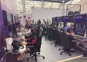 ANTGAMER đồng hành cùng Net Vikings, mang trải nghiệm thiết bị thi đấu chuyên nghiệp tại Fan Meeting T1