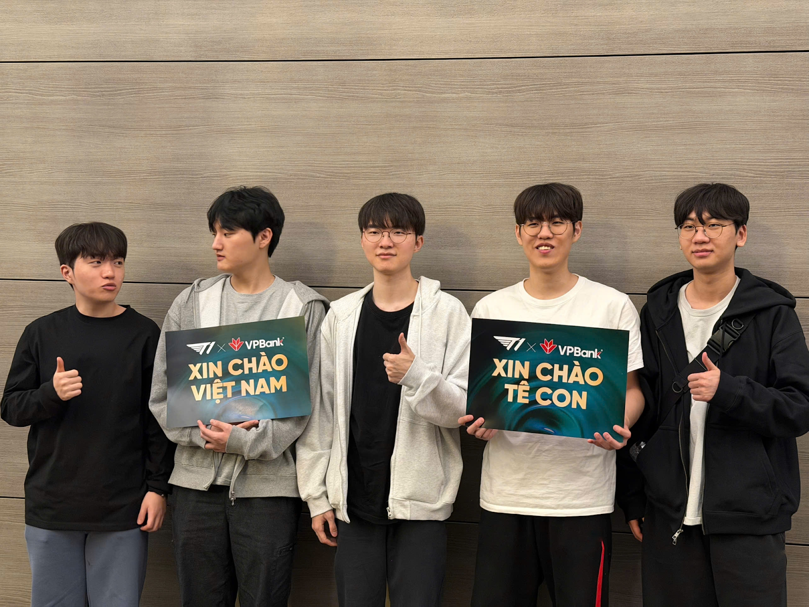 Faker và T1 khuấy động lễ hội eSports lớn chưa từng có tại Việt Nam
