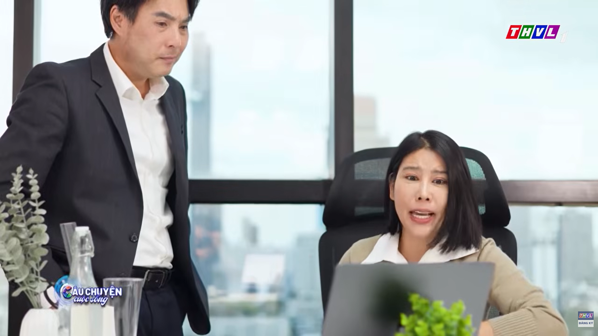 Câu Chuyện Cuộc Sống: Đừng để cảm xúc chi phối trong công việc 