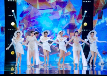 “Chiến thần lên tone” Trần Thủy Tiên: Stress sau một năm làm nhân viên văn phòng, quyết định nghỉ việc để theo đuổi âm nhạc