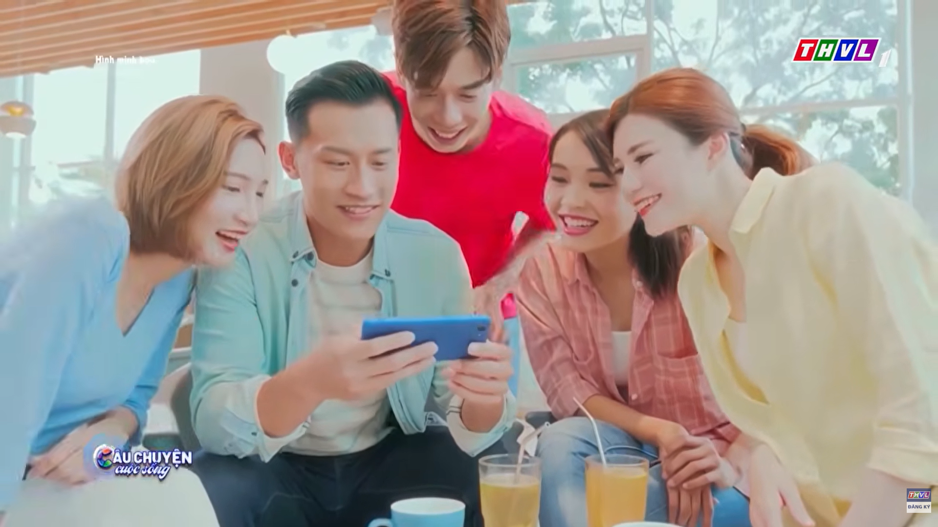 Toxic mạng xã hội và hành trình “Re-spec” sự nghiệp: Đừng để Game Over vì áp lực vô hình