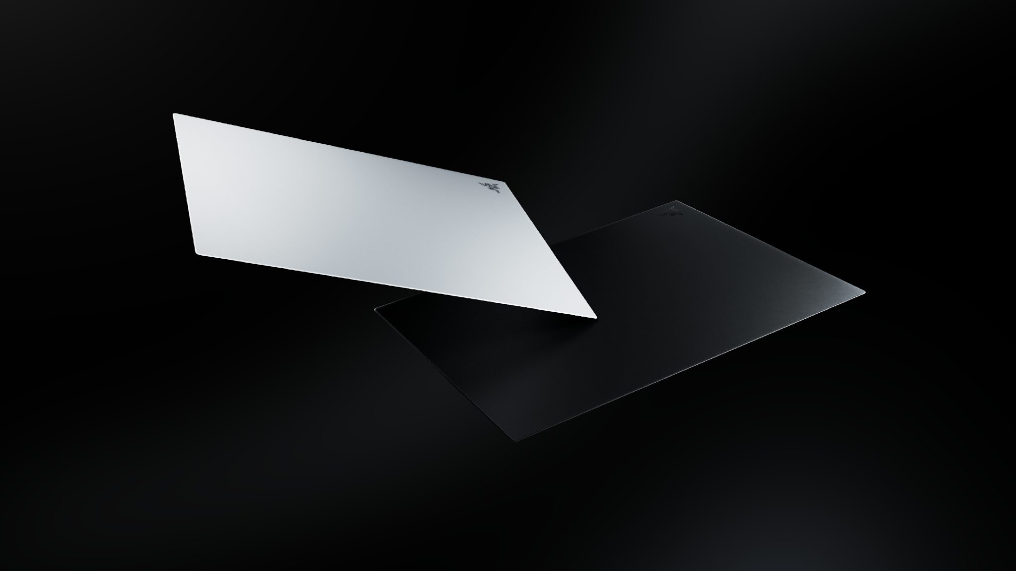 Razer Atlas Pro chính thức trình làng: Lót chuột kính “siêu mẫu” mỏng nhất thế giới, lướt mượt như “người yêu cũ trở mặt”!