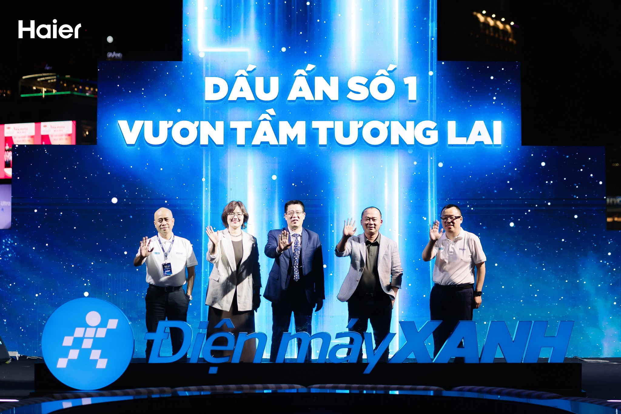 Haier Kích Hoạt Hải Trình “The No.1 Journey”: Đại Tiệc Ánh Sáng Mãn Nhãn Bao Trọn Bầu Trời Và Sông Sài Gòn