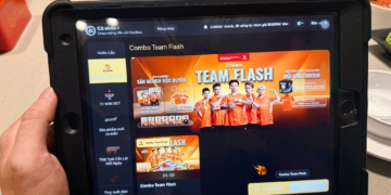 Khi “Vua Lẩu” Kết Hợp “Vương” Liên Quân: Cầm 1 Củ Càn Quét Combo Team Flash x Haidilao Vạn Hạnh Mall, Săn Sạch Merch Độc Quyền