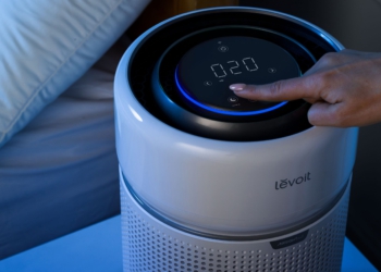 Levoit Eleva 300X: Trợ Lý Lọc Khí Tích Hợp AI Nâng Tầm Góc Gaming Và Không Gian Giải Trí Gia Đình