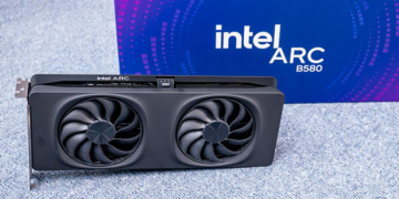 Intel Arc B580 Battlemage cân mượt game AAA 4K Ray Tracing trong phân khúc giá phổ thông