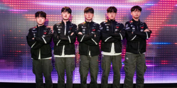 T1 hủy diệt vòng Tứ kết CKTG 2026: Faker khiến cả khán đài bùng nổ với con bài dị đường giữa