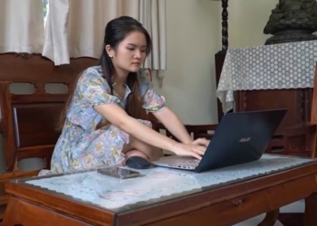 Báo động đỏ từ phòng máy: Coi chừng ho dai dẳng vì cày đêm và cạm bẫy lộ vị trí khi livestream flex đời sống