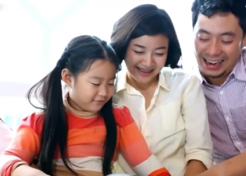 Người Trẻ Đối Mặt Hội Chứng Kiệt Quệ Số: Học Cách Chữa Lành Tinh Thần Và Làm Chủ Mạng Xã Hội