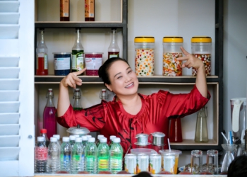Nghệ Sĩ Thanh Ngọc Trải Lòng Tại Chuyện Tối Cùng Sao: Chữ Duyên Với Sân Khấu Và Bản Lĩnh “Tự Soi Rọi Chính Mình”