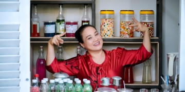 Nghệ Sĩ Thanh Ngọc Trải Lòng Tại Chuyện Tối Cùng Sao: Chữ Duyên Với Sân Khấu Và Bản Lĩnh “Tự Soi Rọi Chính Mình”