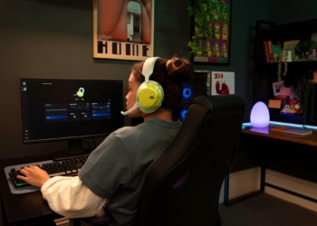 JBL Tung Phần Mềm QuantumENGINE Mới: Mở Rộng Âm Thanh Không Gian Cho Toàn Bộ Tai Nghe Quantum, Lọc Ồn Bằng AI Siêu Mượt