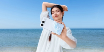 OPPO A7 Pro 5G ra mắt: Quái thú pin 8000mAh cày game bất tận cùng camera selfie Zoom AI 50MP cực đỉnh cho giới trẻ