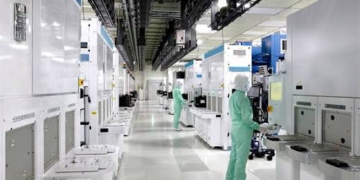 Chuỗi cung ứng chip châu Á bùng nổ nhu cầu AI giữa nỗi lo thị trường