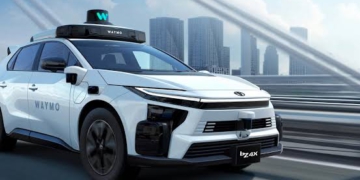 Toyota bắt tay Waymo đưa dàn SUV điện bZ4X tự hành đón khách tại Tokyo từ năm 2027