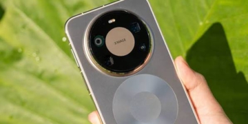 Huawei Mate 90 Pro Max lắp camera tiềm vọng 200MP và ống kính zoom rời 10x cảm biến 1 inch thách thức giới sáng tạo nội dung